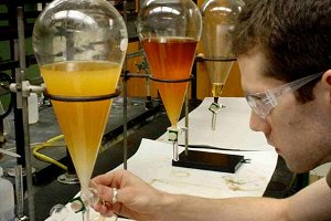 >Control de calidad de combustibles y lubricantes
